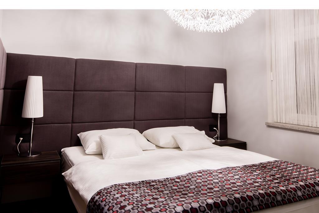 Wh Apartments Ljubljana Rum bild